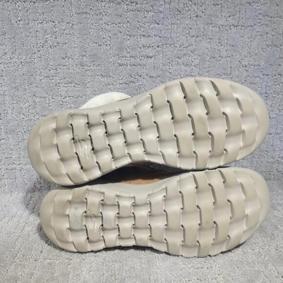 Skechers On The Go Joy Women's Size US 9.5 Chestnut Shearling Fur lined Boots. - Picture 7 of 8